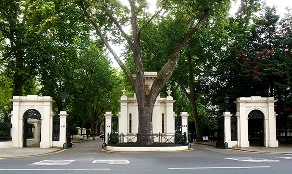 kensington palace gardens